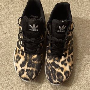 Adidas leopard ortholite sneakers. Great condition.Size 6(US)